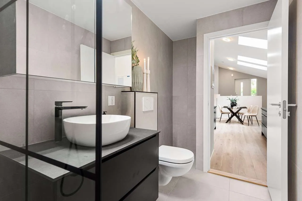 Bathroom Tiles: Styles, Tips & Trends